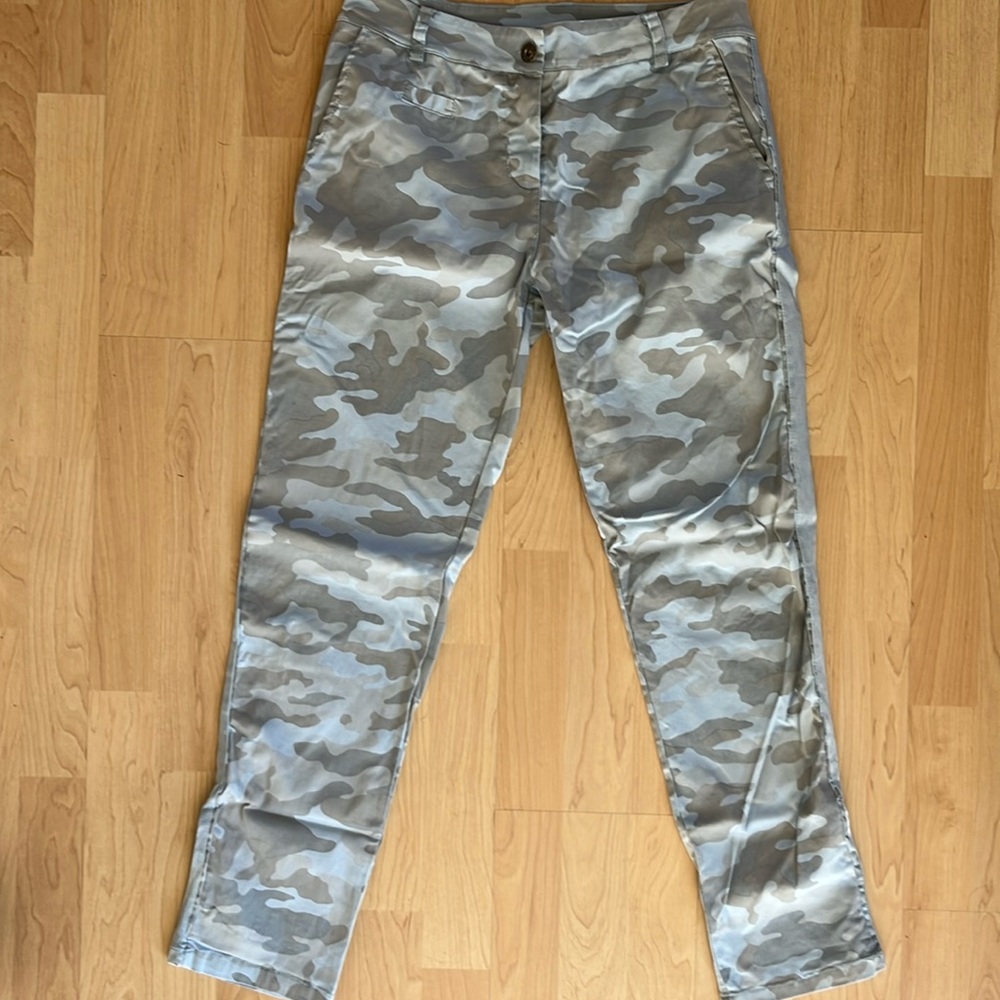 Venti6 Camo women’s pants in baby blue in size M (8).